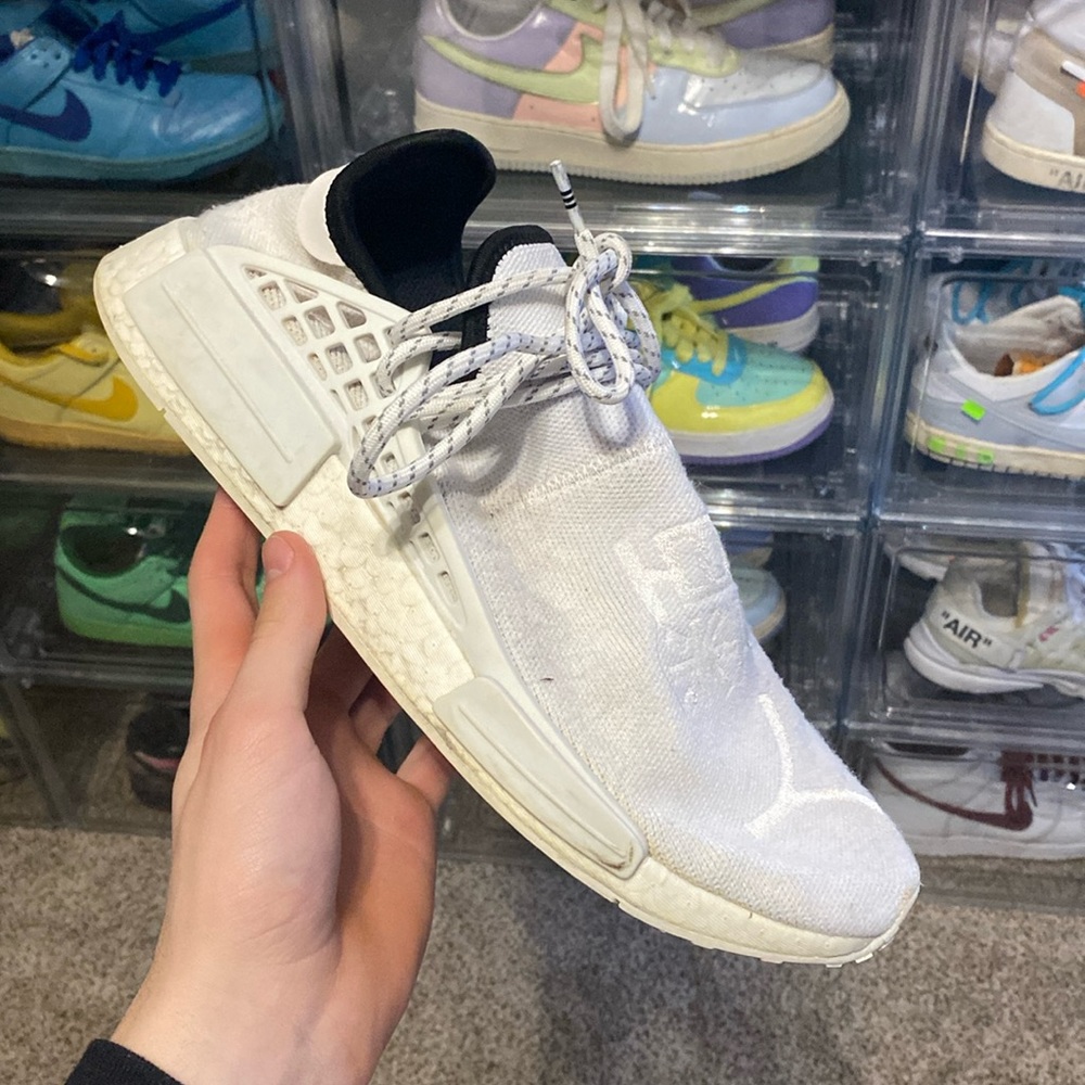 Human race nmd